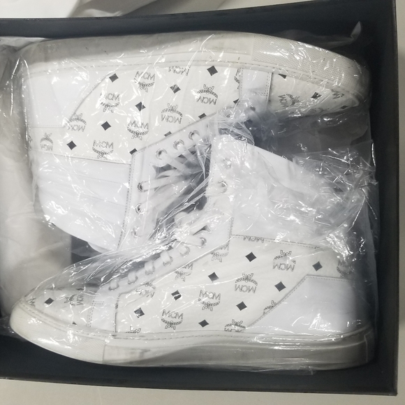 MODERN CONCEPT MUNICH (MCM) LOGO PRINT SNEAKERS - Picture 3 of 8